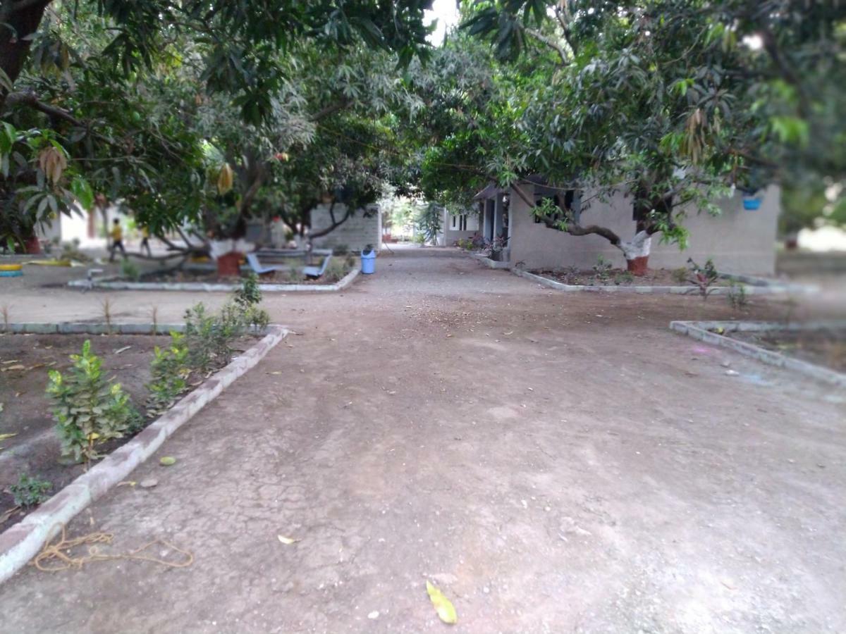 Shiv Farm House Hotell Sasan Gir Eksteriør bilde